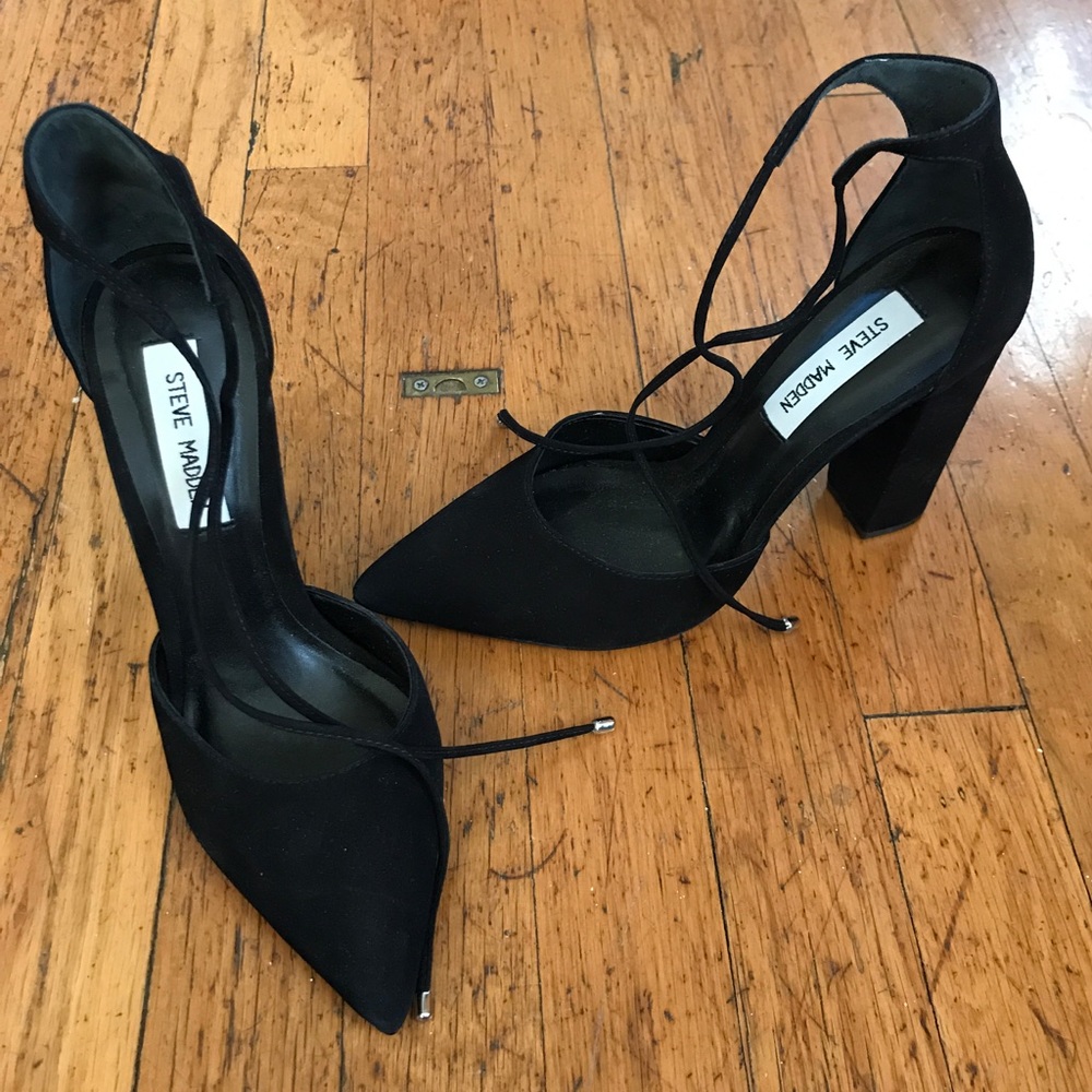 Steve Madden suede ankle-laced heels (SMALL 7.5)